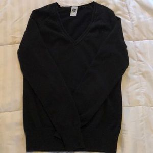 Gap black sweater